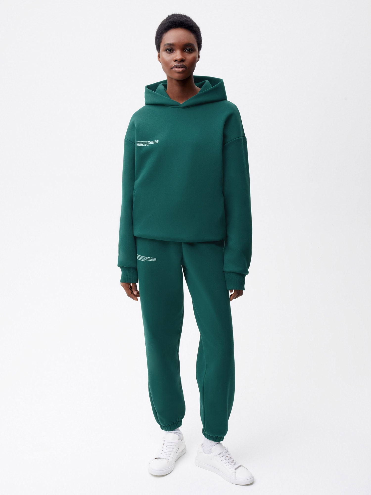 365-Signature-Track-Pants-Foliage-Green-Female-1