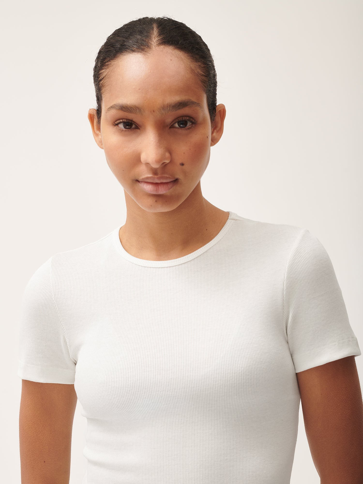 365_Lightweight_Rib_T-Shirt_Off_White_female-3