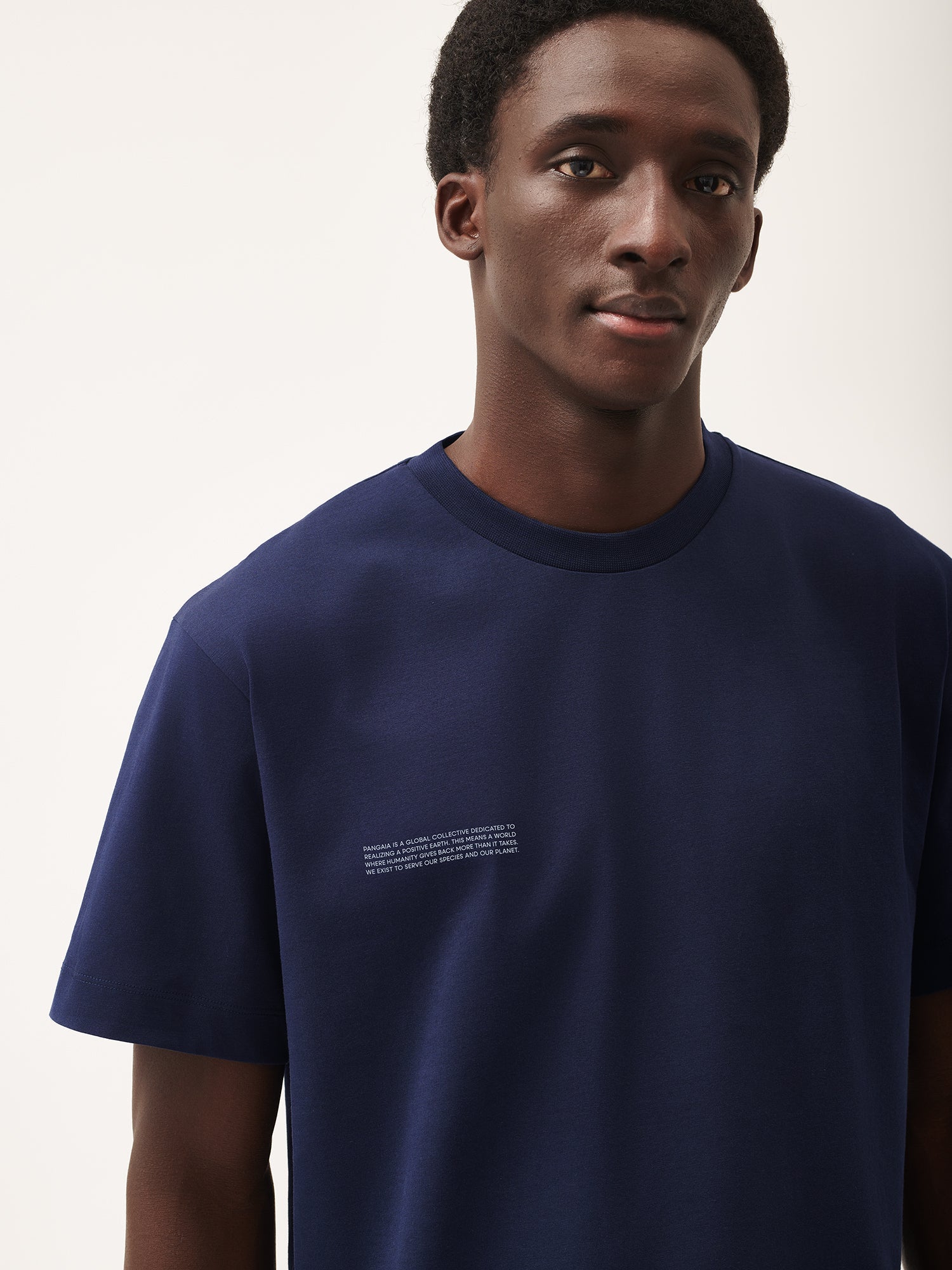 365_Midweight_T-Shirt_Navy_Blue-male-3