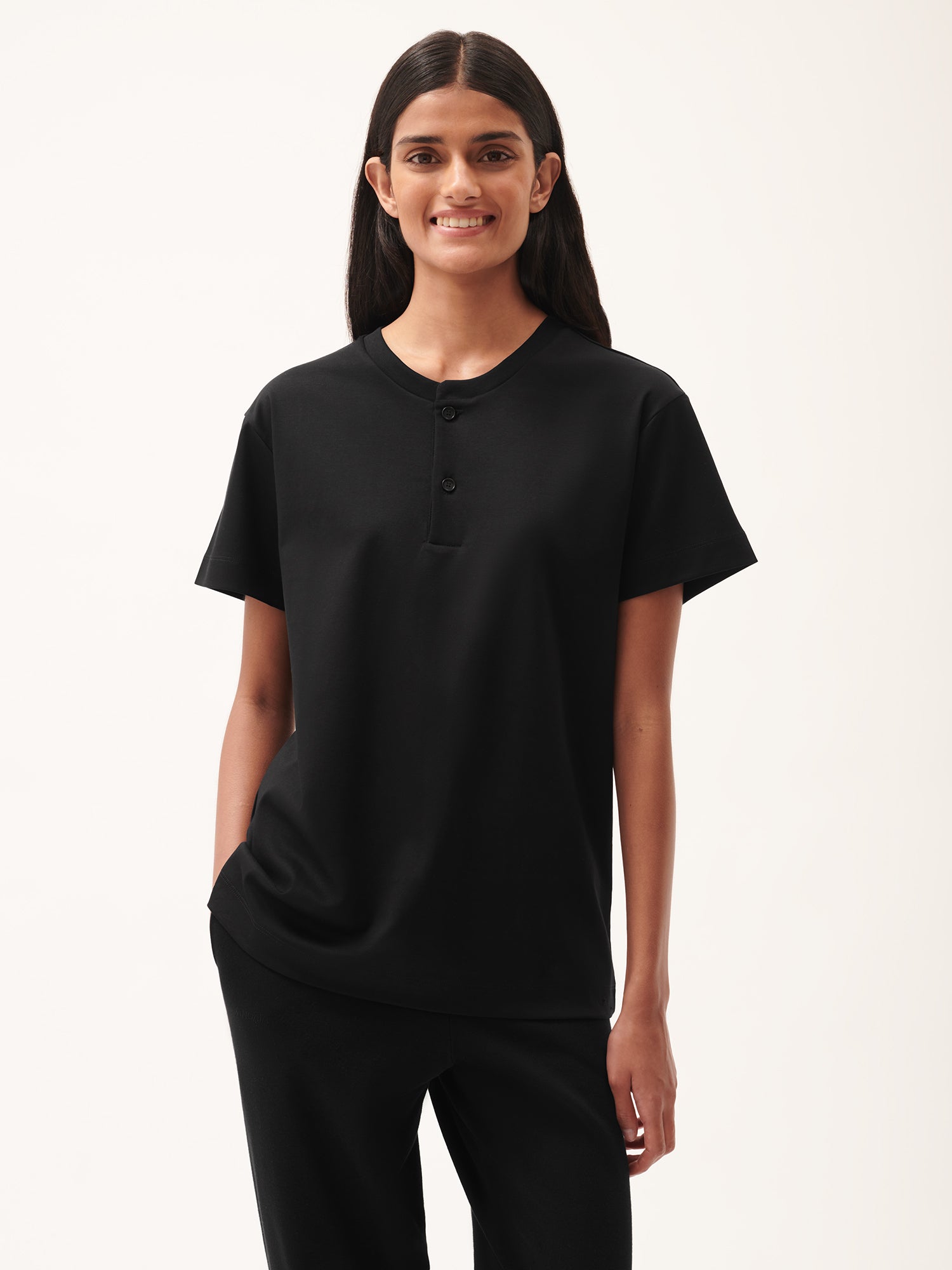 DNA_Henley_T-Shirt_Black_female-1