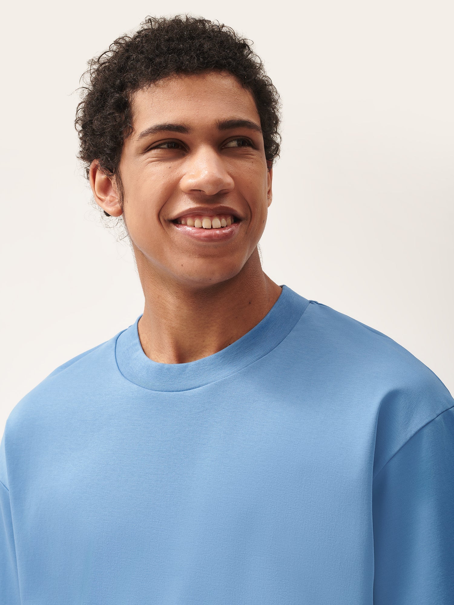 DNA_Oversized_T-Shirt_Summit_Blue_Male-4