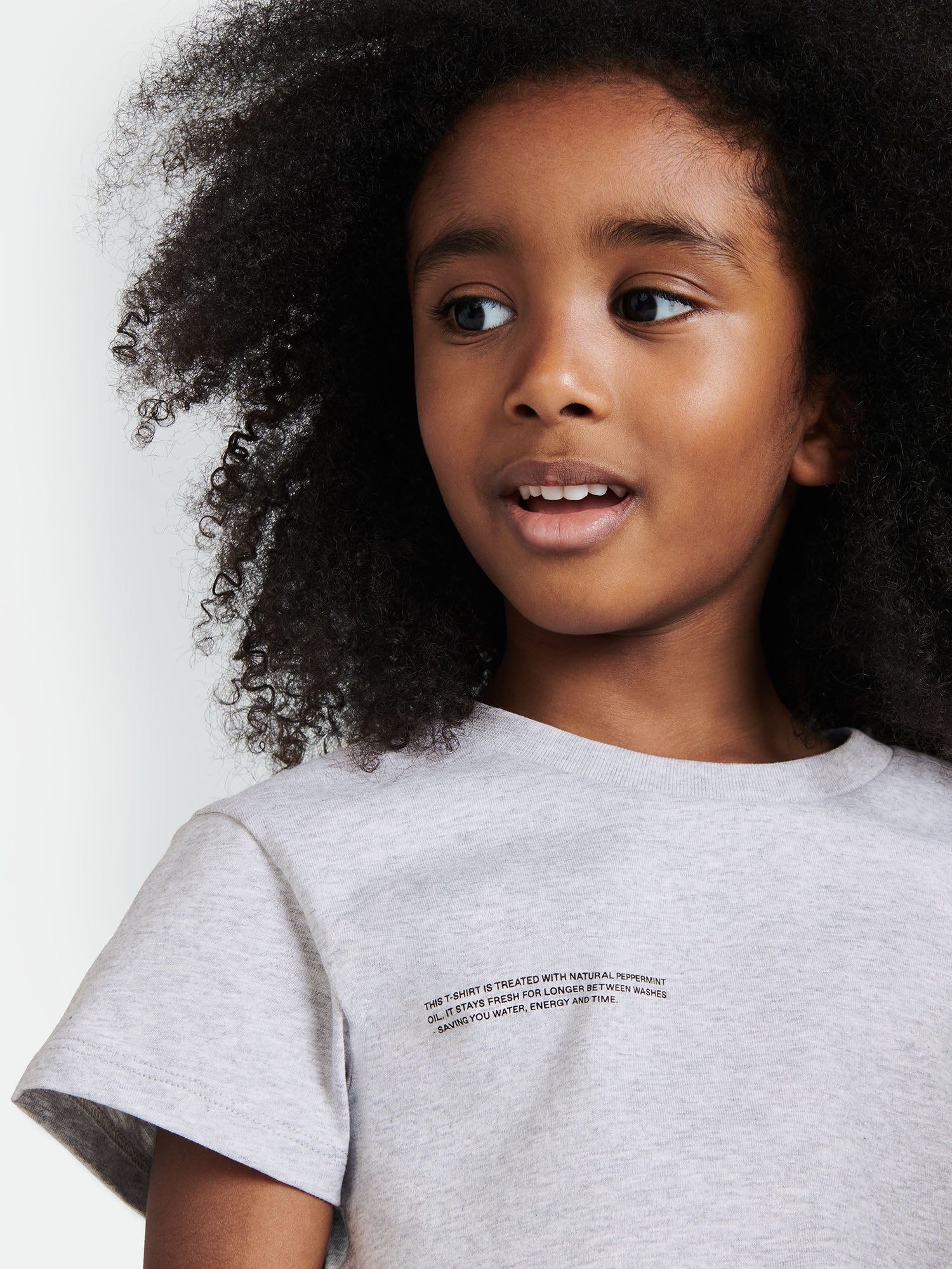 Kids Organic Cotton T Shirt Pale Grey Melange Model