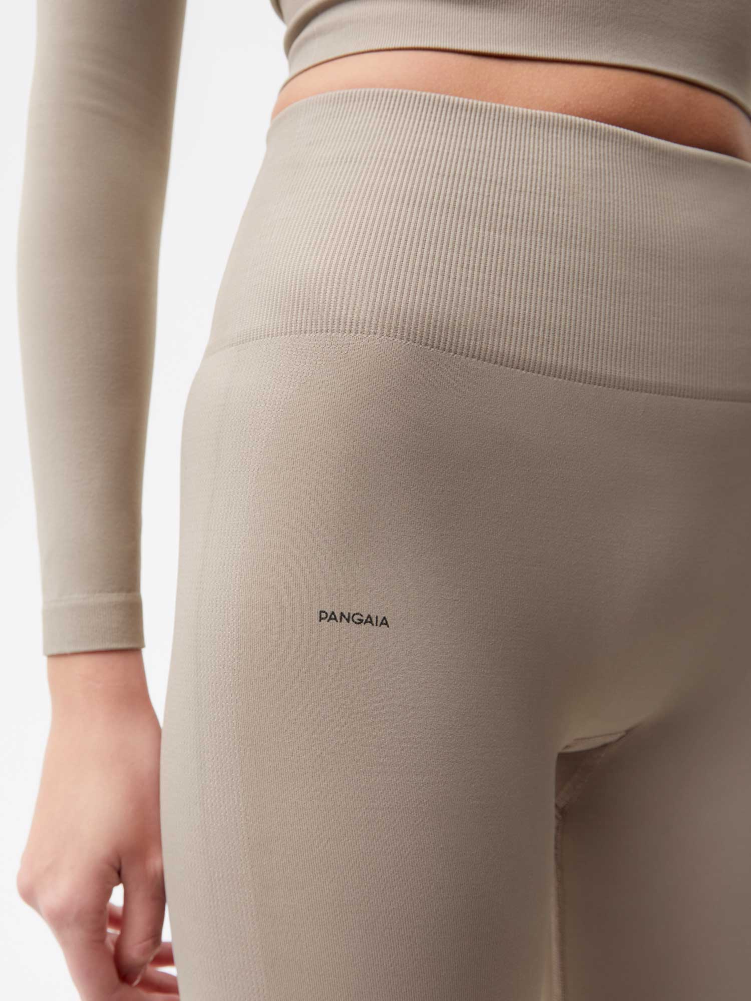 Activewear-3.1-Seamless-Leggings-Taupe-Female-3